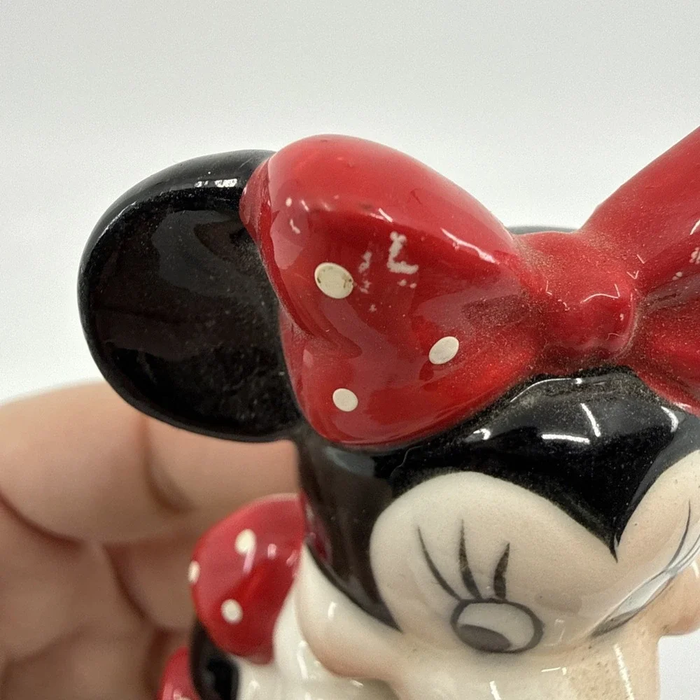 Vtg Disney Minnie Mouse Ceramic Wall Hook Decor‎ Collectible Art 5.25